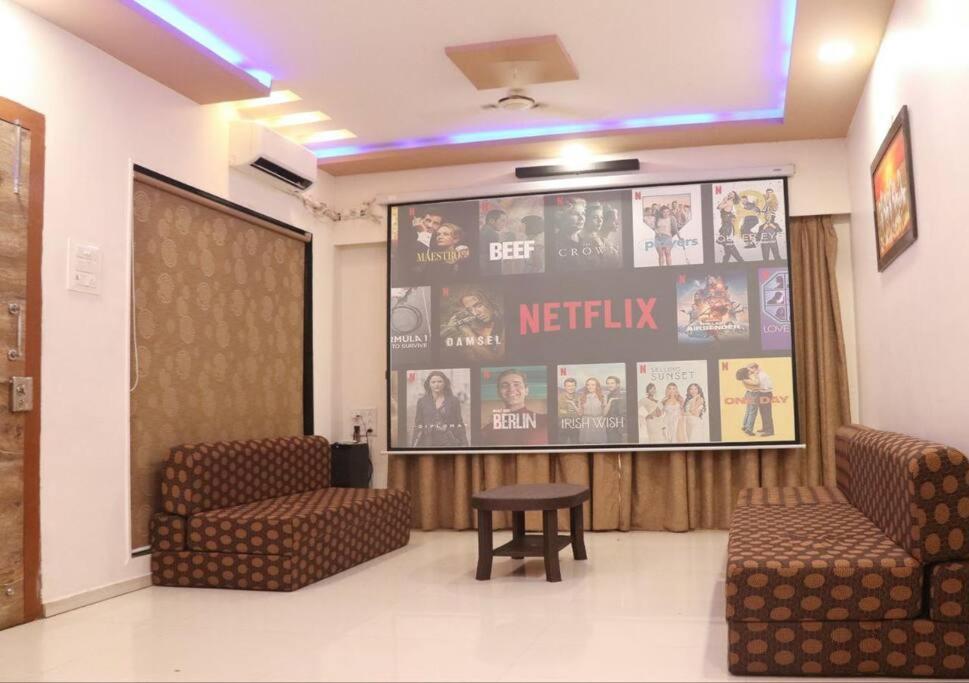 Stayhaven Aqua With Pvt Theatre & Pool Mumbai  Buitenkant foto
