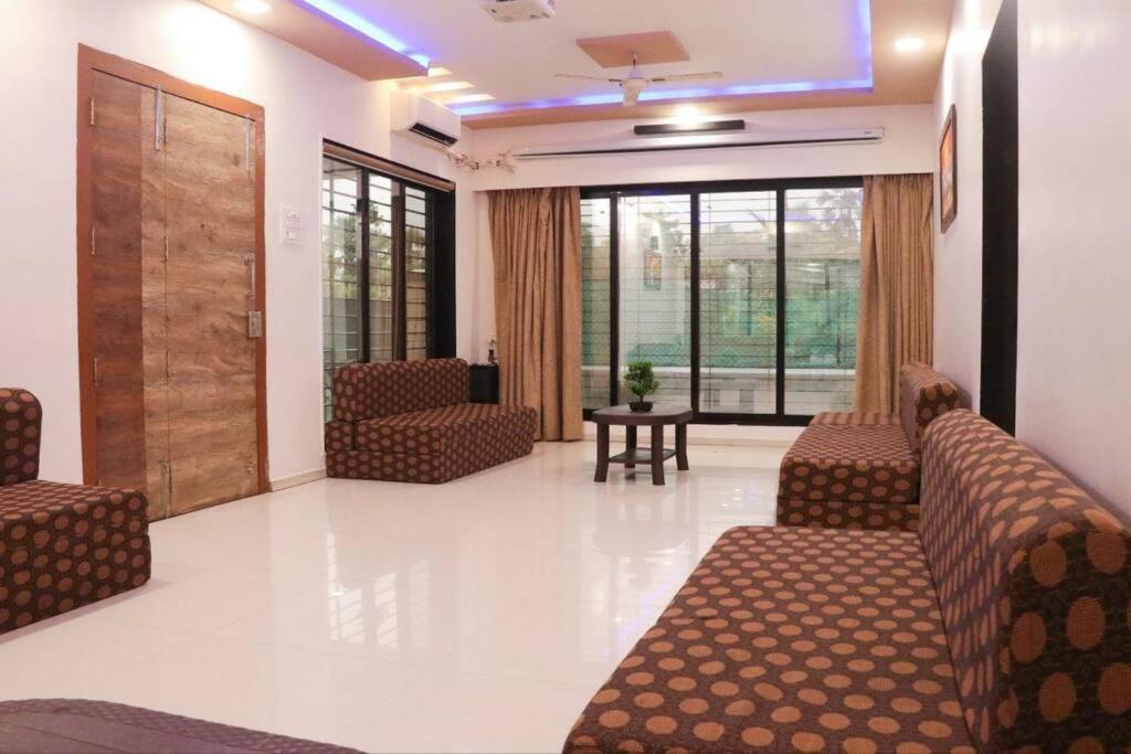 Stayhaven Aqua With Pvt Theatre & Pool Mumbai  Buitenkant foto