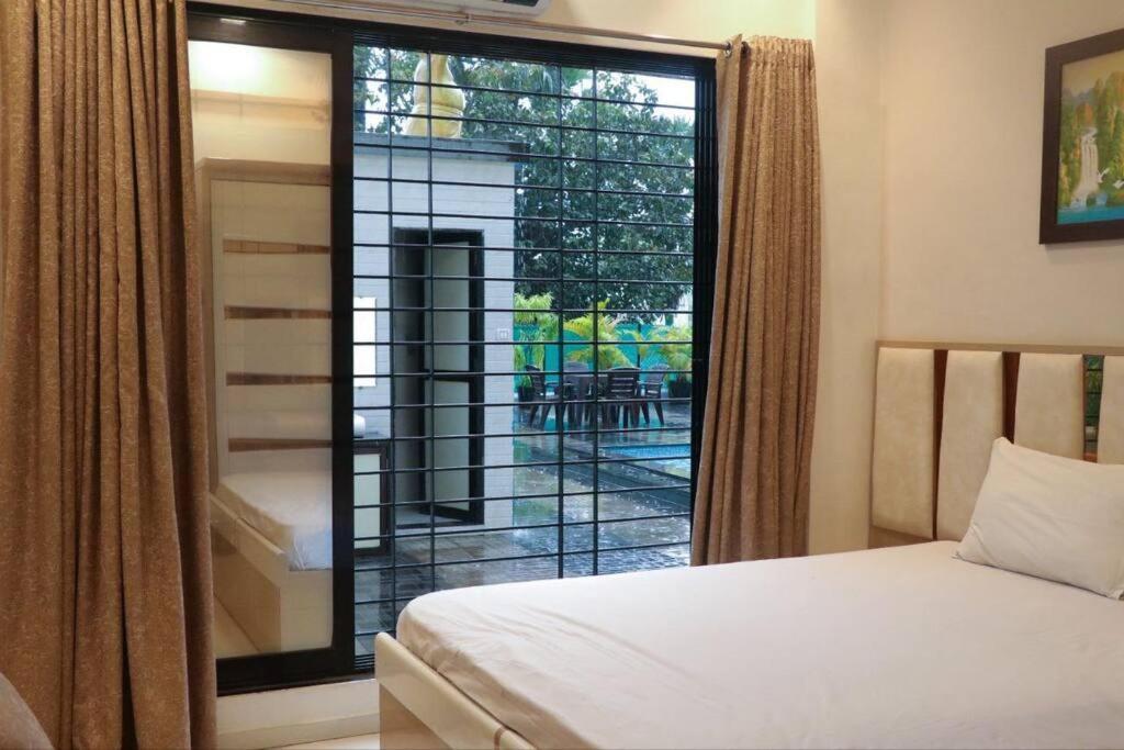 Stayhaven Aqua With Pvt Theatre & Pool Mumbai  Buitenkant foto